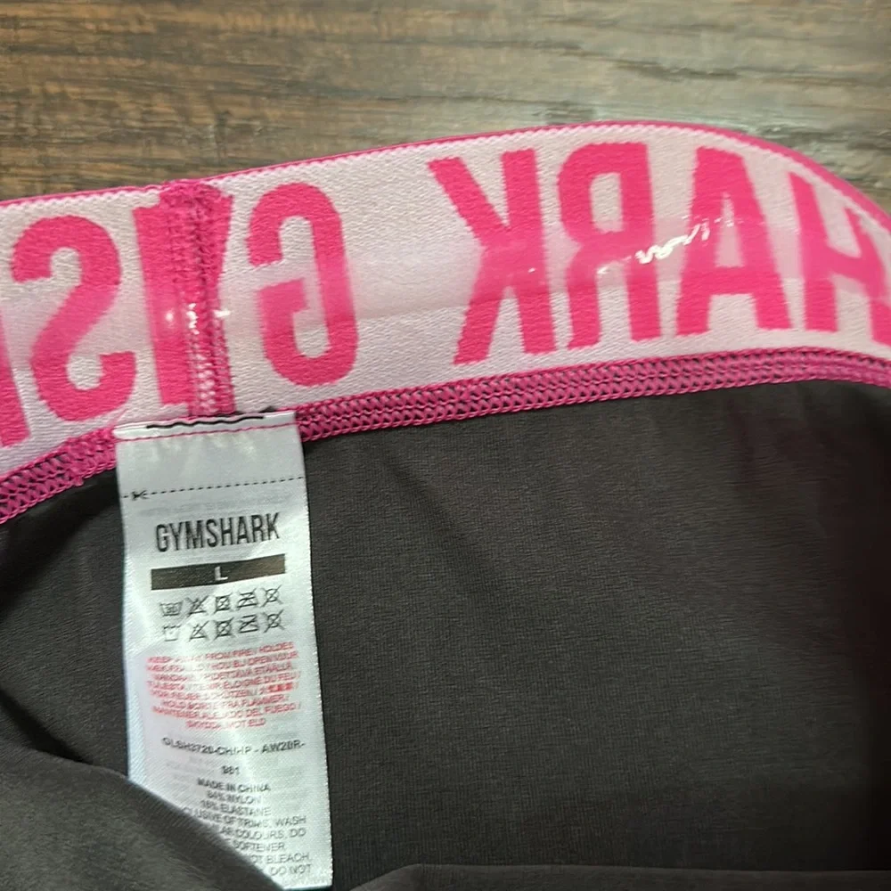 Gymshark FIT CYCLING shorts gray pink waist white letters SZ L BNWT HTF RETIRED